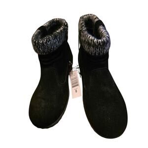 NIB Khombu Women's Laura Black Suede Leather Winter Snow Ankle Boot Bootie SZ 8